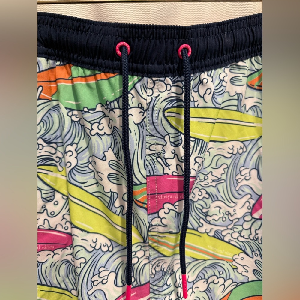 NWT Vineyard Vines Men’s Swim Trunks